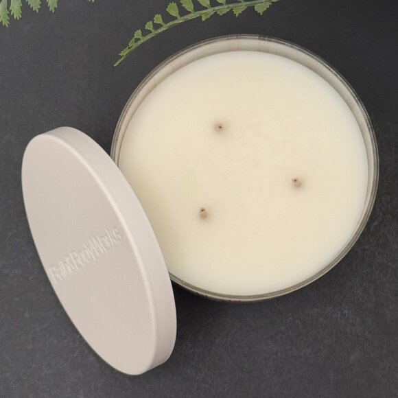 BBW Peppermint Bark Bath & Body Works 3 Wick Candle - Picture 6 of 10